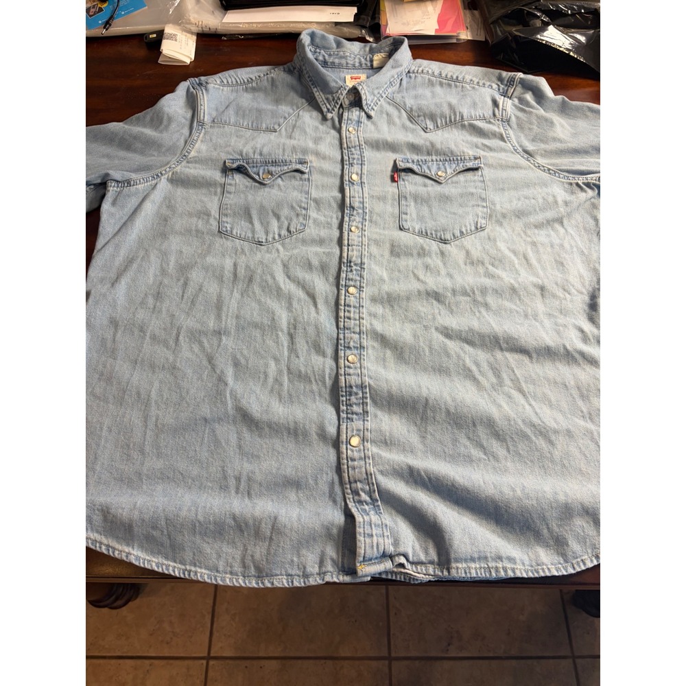 Levis Mens Light Wash Denim Western Snap Front Shirt XXL Standard Fit Pearl Snap